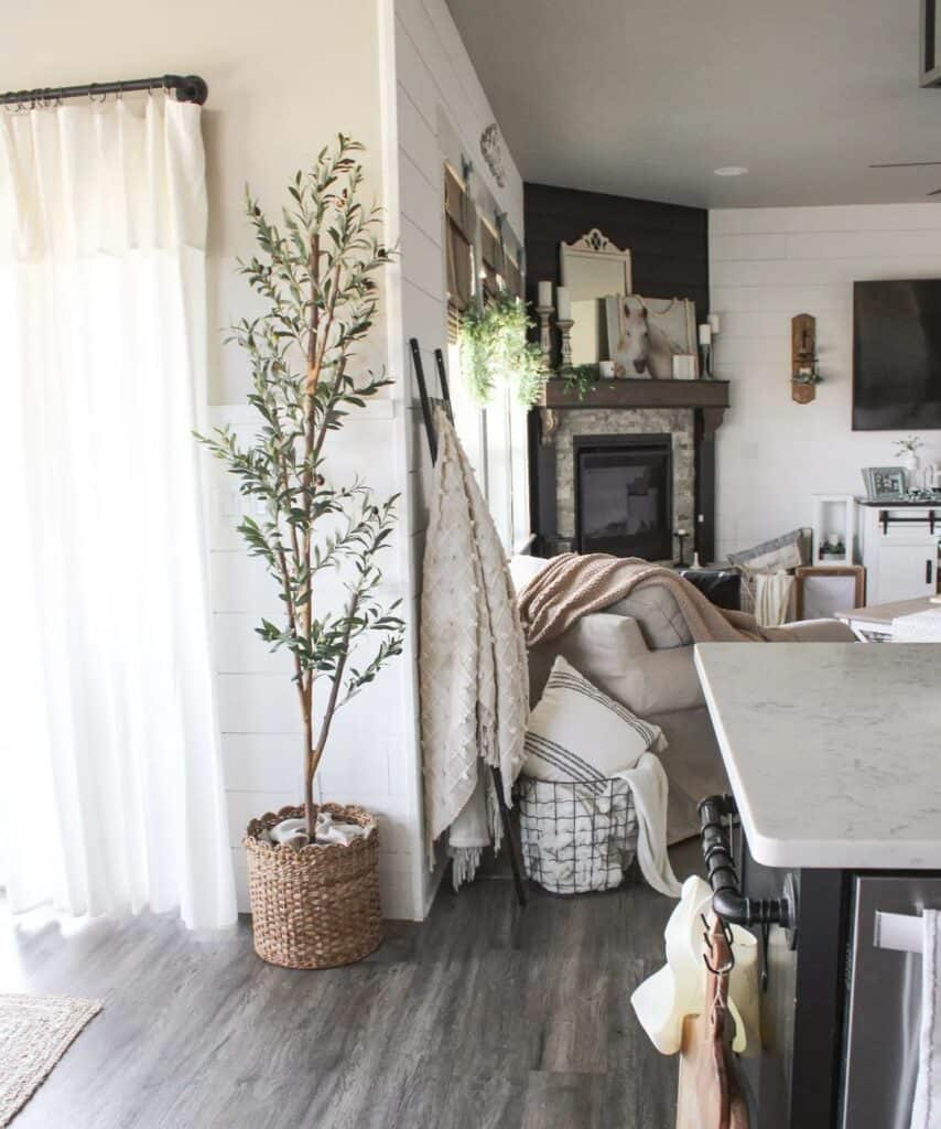 Vintage Farmhouse Aesthetic In Shiplap Living Room - Soul &Amp; Lane for Bringing Warmth Home Understanding Farmhouse Aesthetics