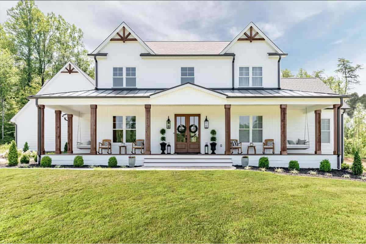 Download Farmhouse Pictures | Wallpapers.com with
