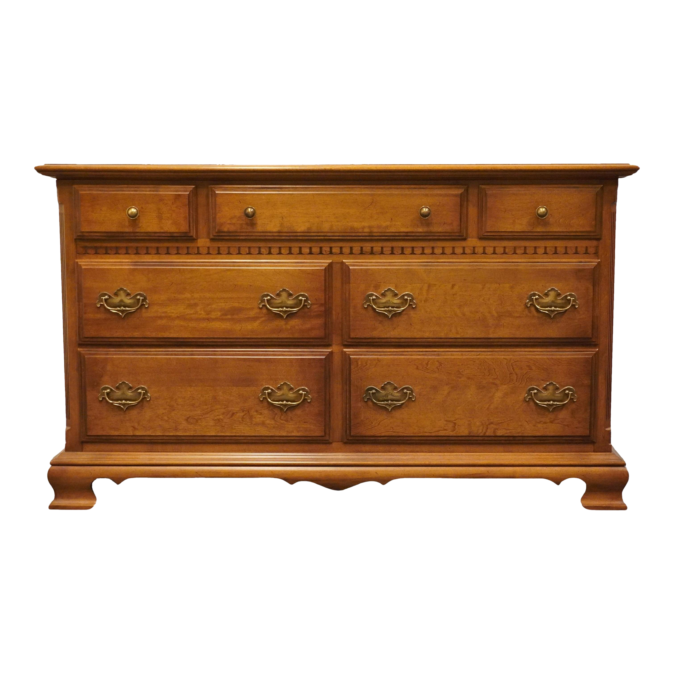 Ethan Allen Old Manor Heirloom Nutmeg Maple 56" Double Dresser 10-5202 ... for Unlocking the Charm of Stephenson Door Dresser in Nutmeg Brown