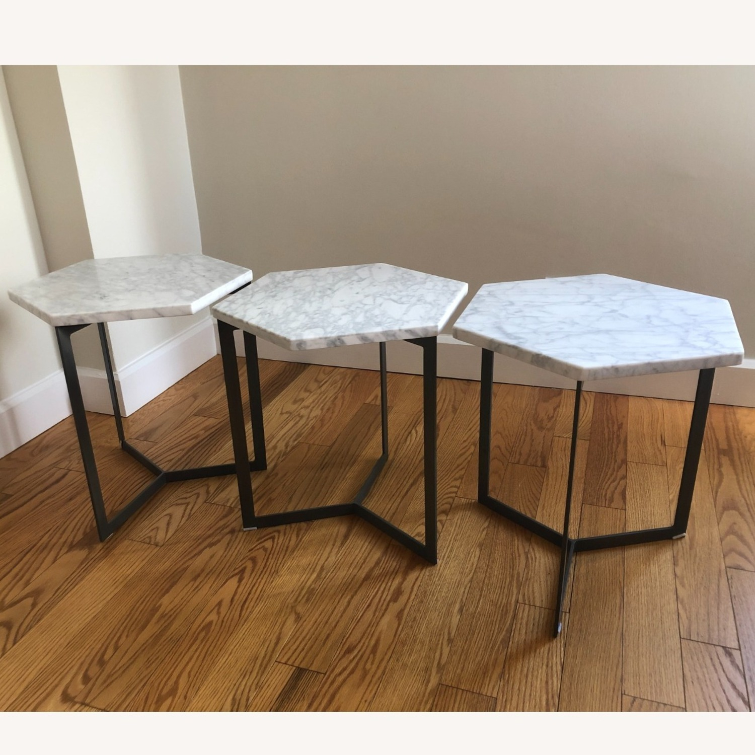West Elm White Marble Hex Side Tables - Aptdeco in Bleached Wood White Marble Hexagon 18" Bunching Table Minimalist Contemporary